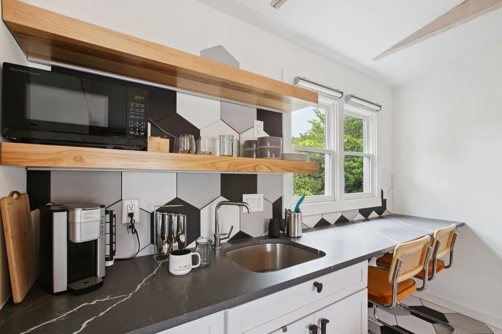69 Randolph St Ne #B - Photo 5 of 19