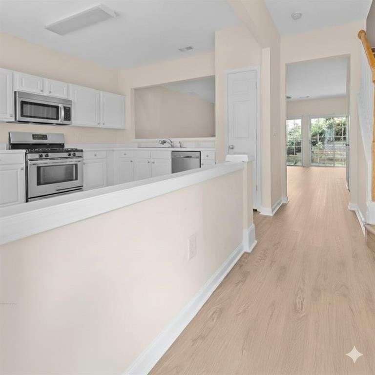 1010 Bendleton Trce - Photo 3 of 25