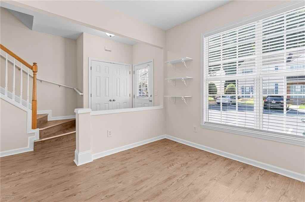 1010 Bendleton Trce - Photo 7 of 25