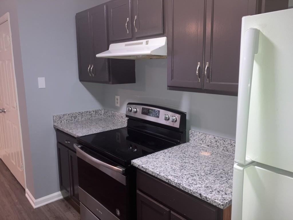 7700 Bernardo Dr - Photo 4 of 19