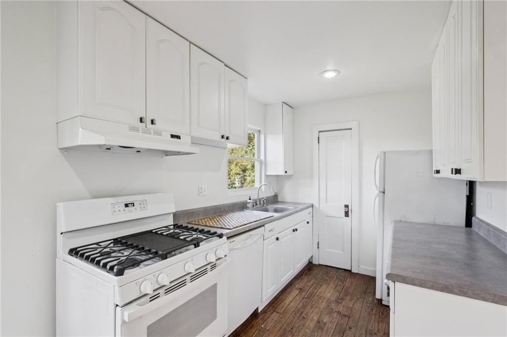 1720 Marvin St Nw - Photo 2 of 16