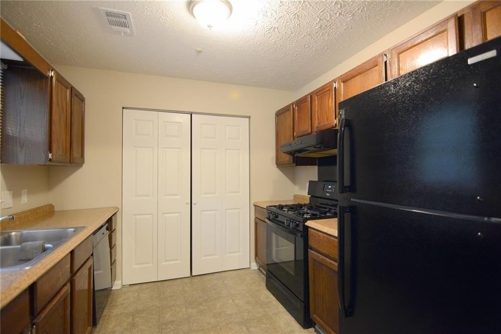 294 E Burns Ct Sw Apt D #D - Photo 6 of 17