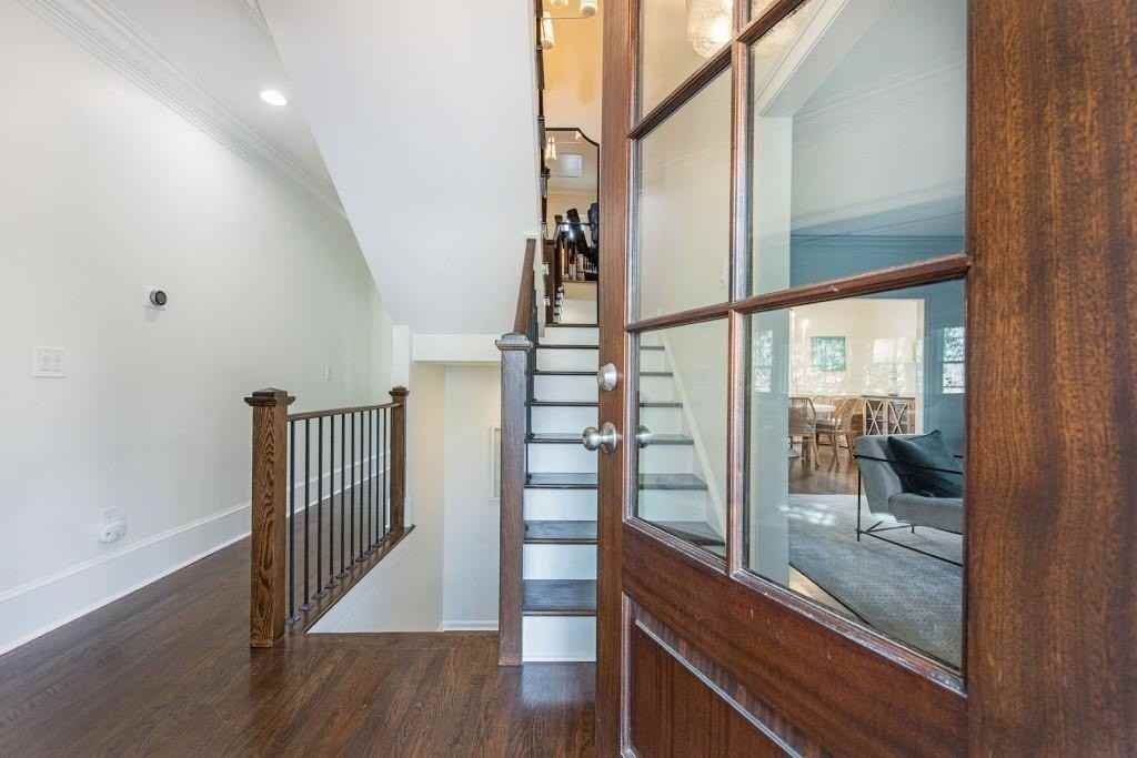 3211 Circle Oaks Dr Se - Photo 3 of 50