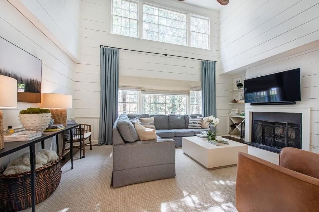 3211 Circle Oaks Dr Se - Photo 4 of 50