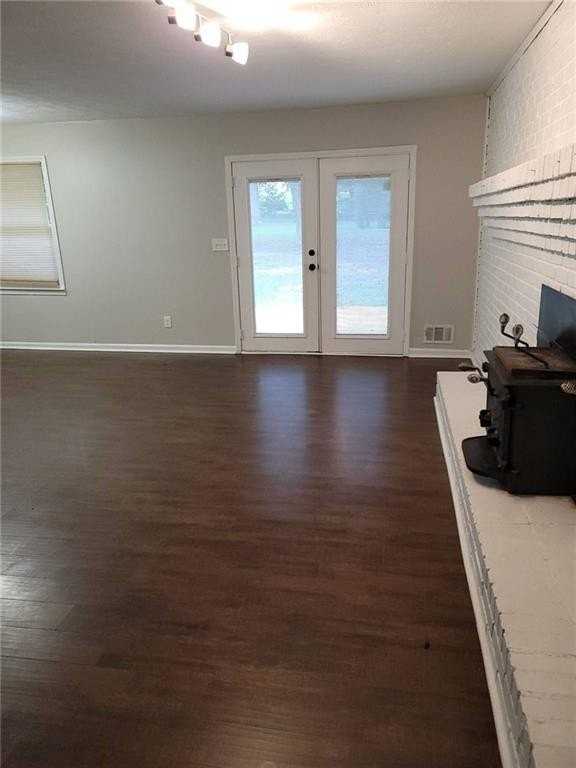 1476 Dupree Rd - Photo 7 of 26