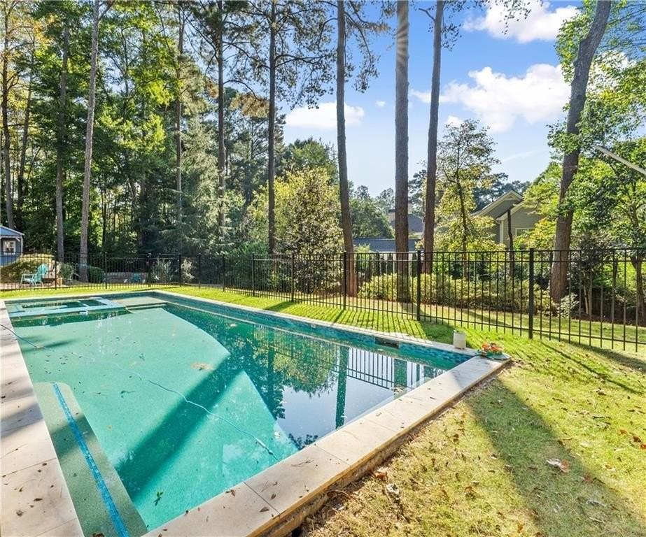 1495 Spalding Dr - Photo 6 of 50