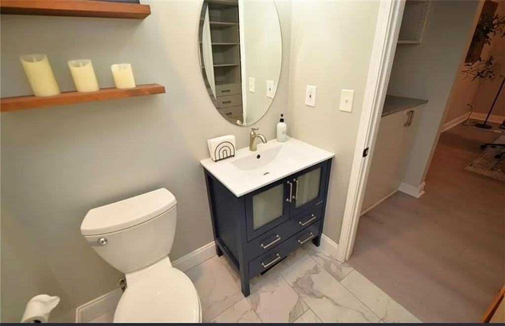 1074 Peachtree Walk Ne - Photo 5 of 15