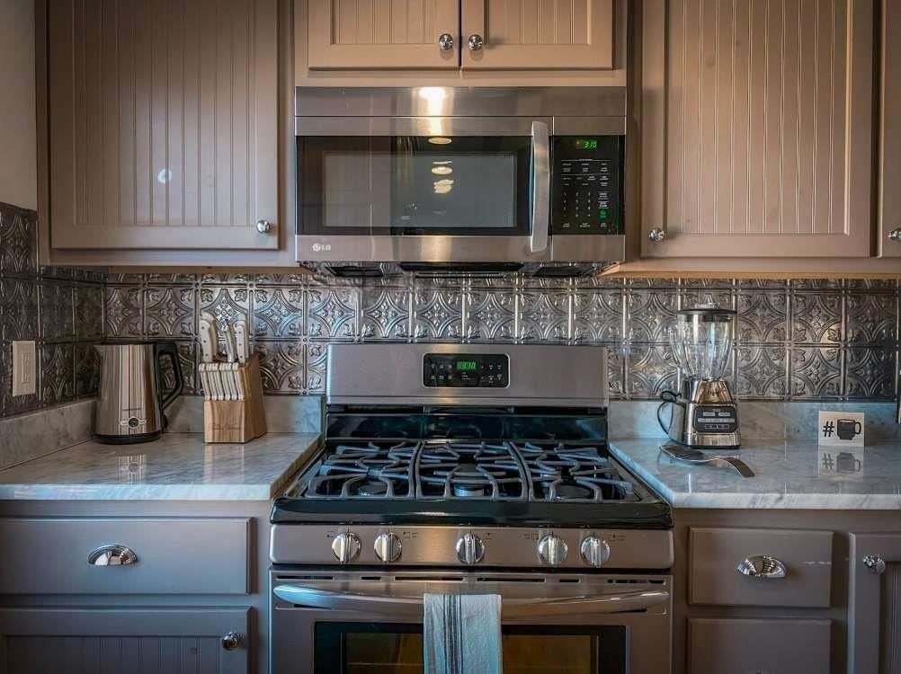 544 E Main St - Photo 2 of 19