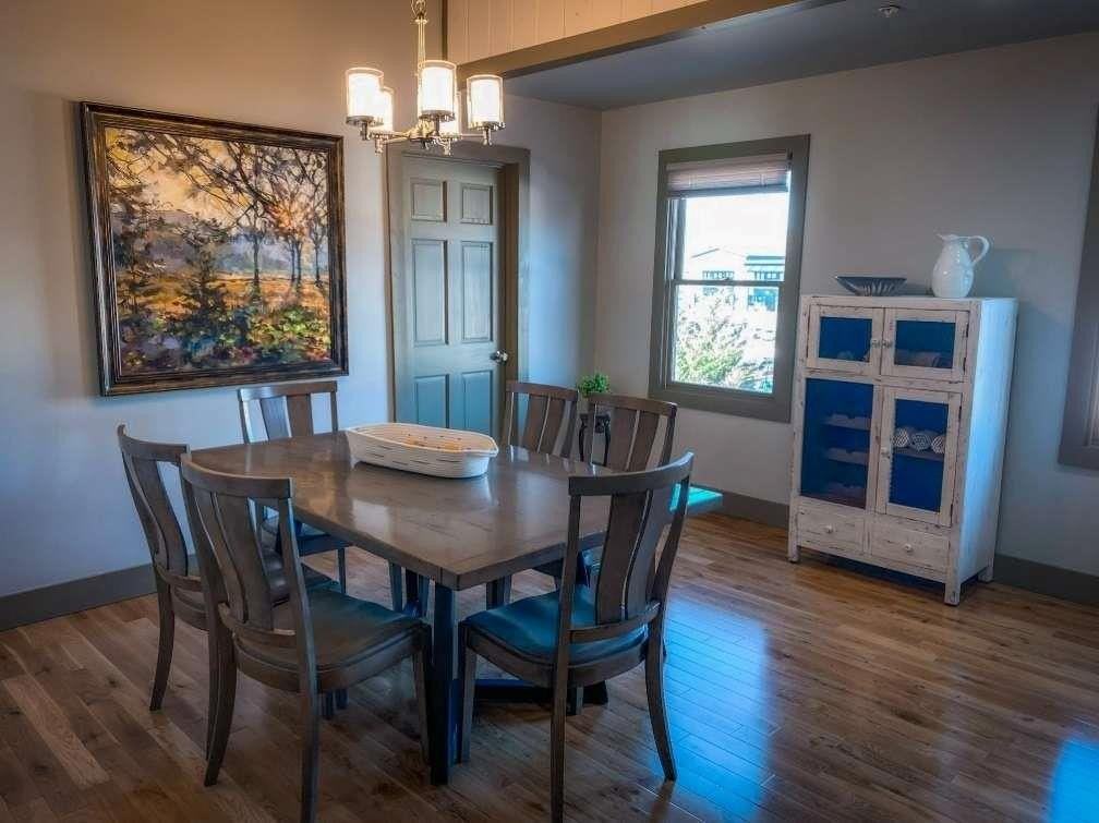 544 E Main St - Photo 3 of 19