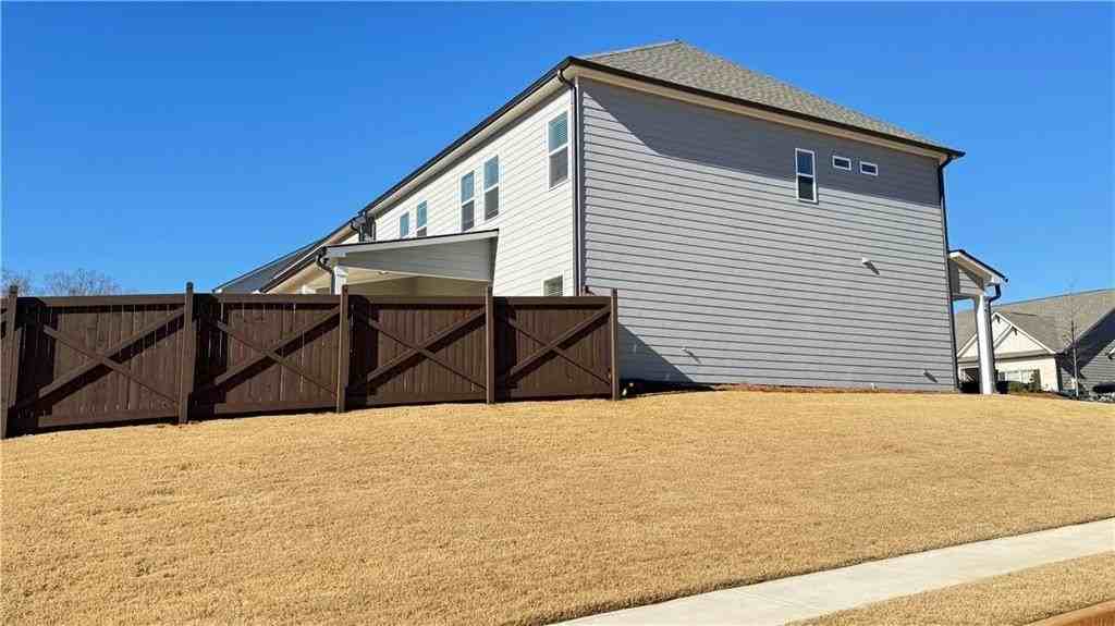 5401 Bancroft Ln - Photo 3 of 50