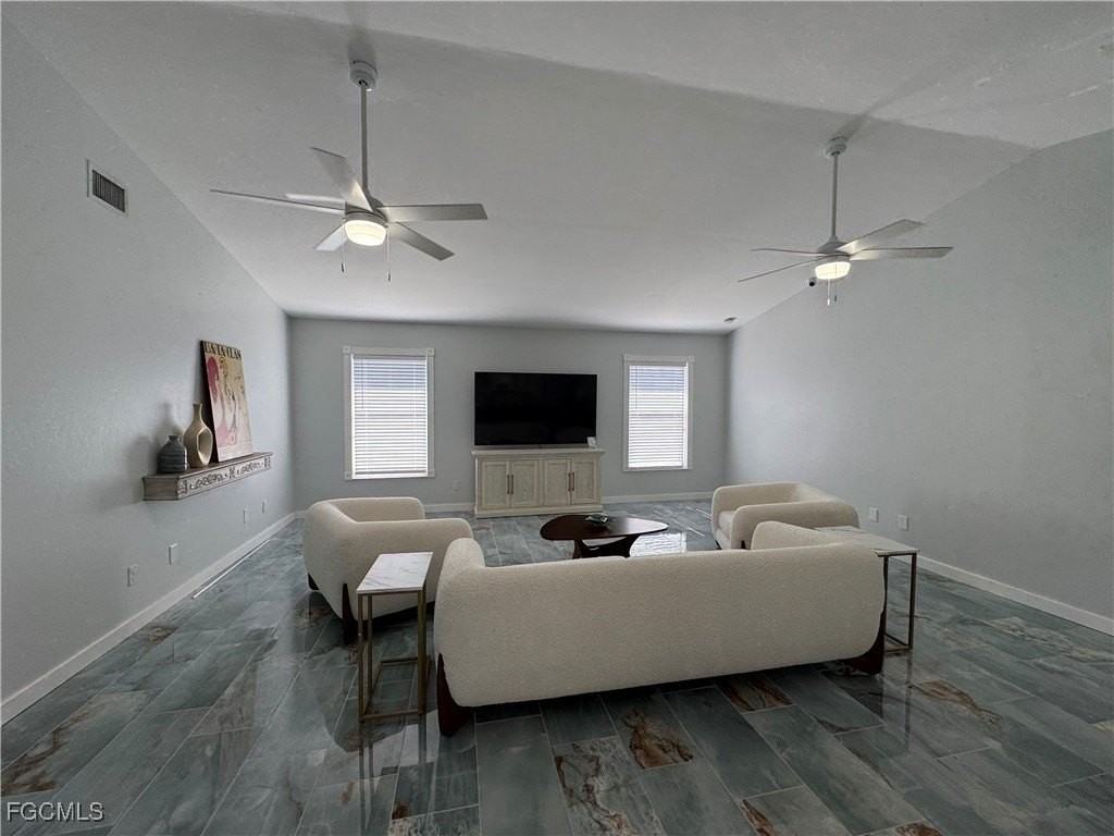 3707 Se 8th Pl - Photo 3 of 15