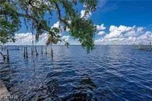 3933 E River Dr - Photo 4 of 17