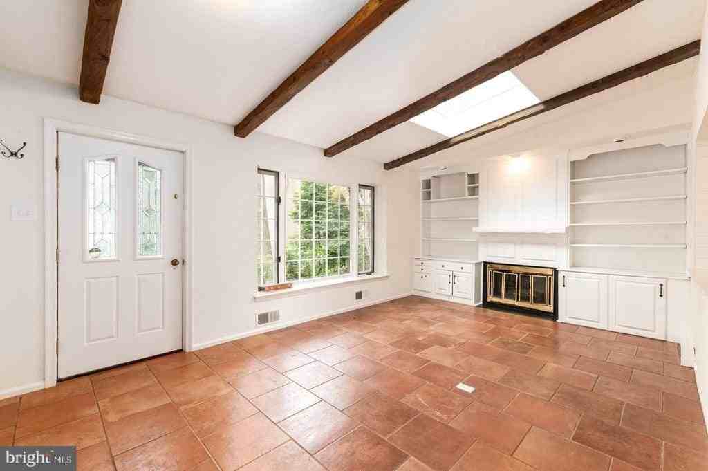 50 Wistar Rd - Photo 7 of 45