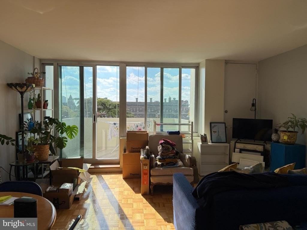 60436 S Washington Sq #509 - Photo 2 of 26