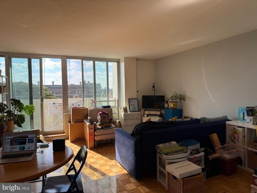 60436 S Washington Sq #509 - Photo 3 of 26