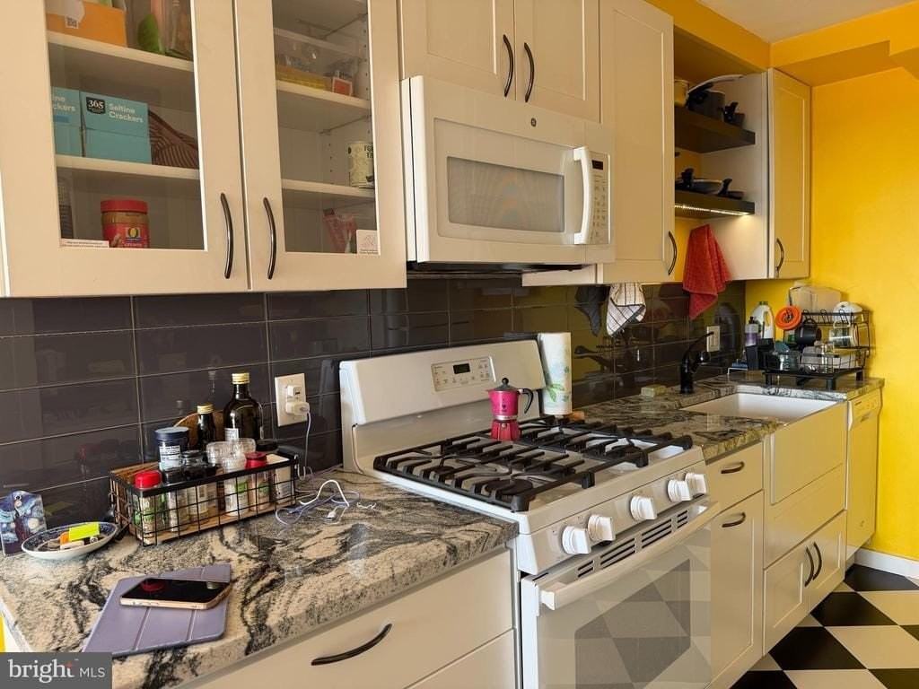 60436 S Washington Sq #509 - Photo 6 of 26