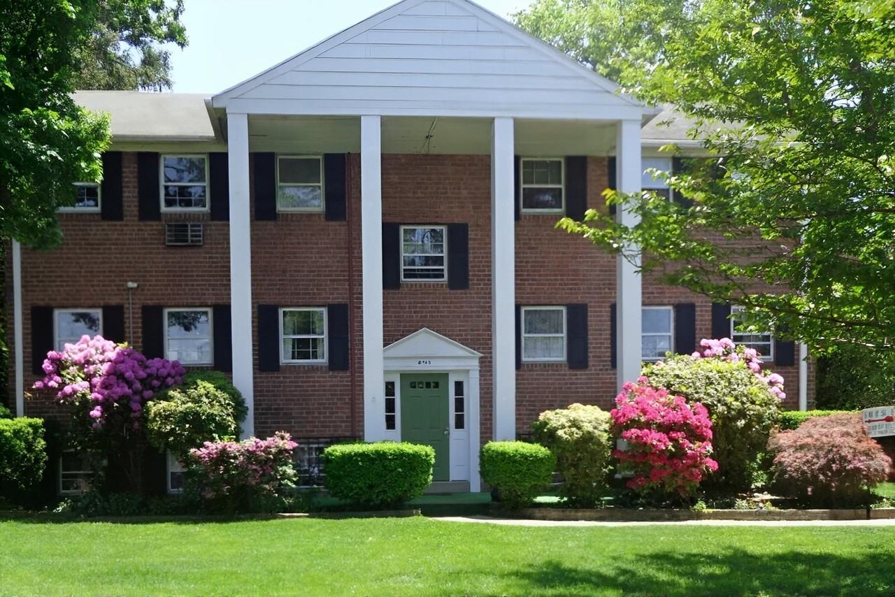 Cranston Apartments - Photo 2 of 22