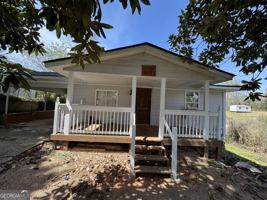 featured image of 41 Hollis Hts