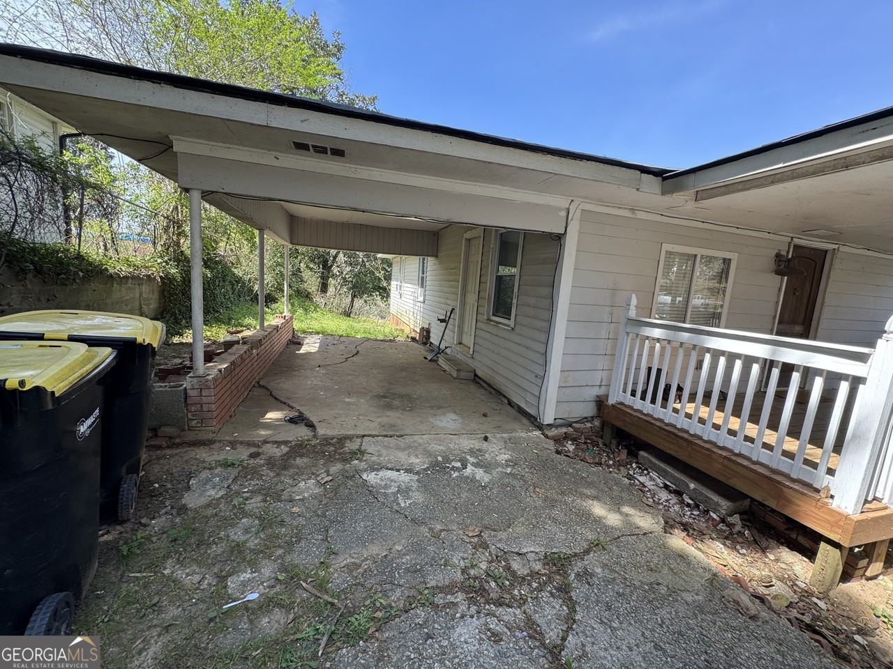 41 Hollis Hts - Photo 2 of 6