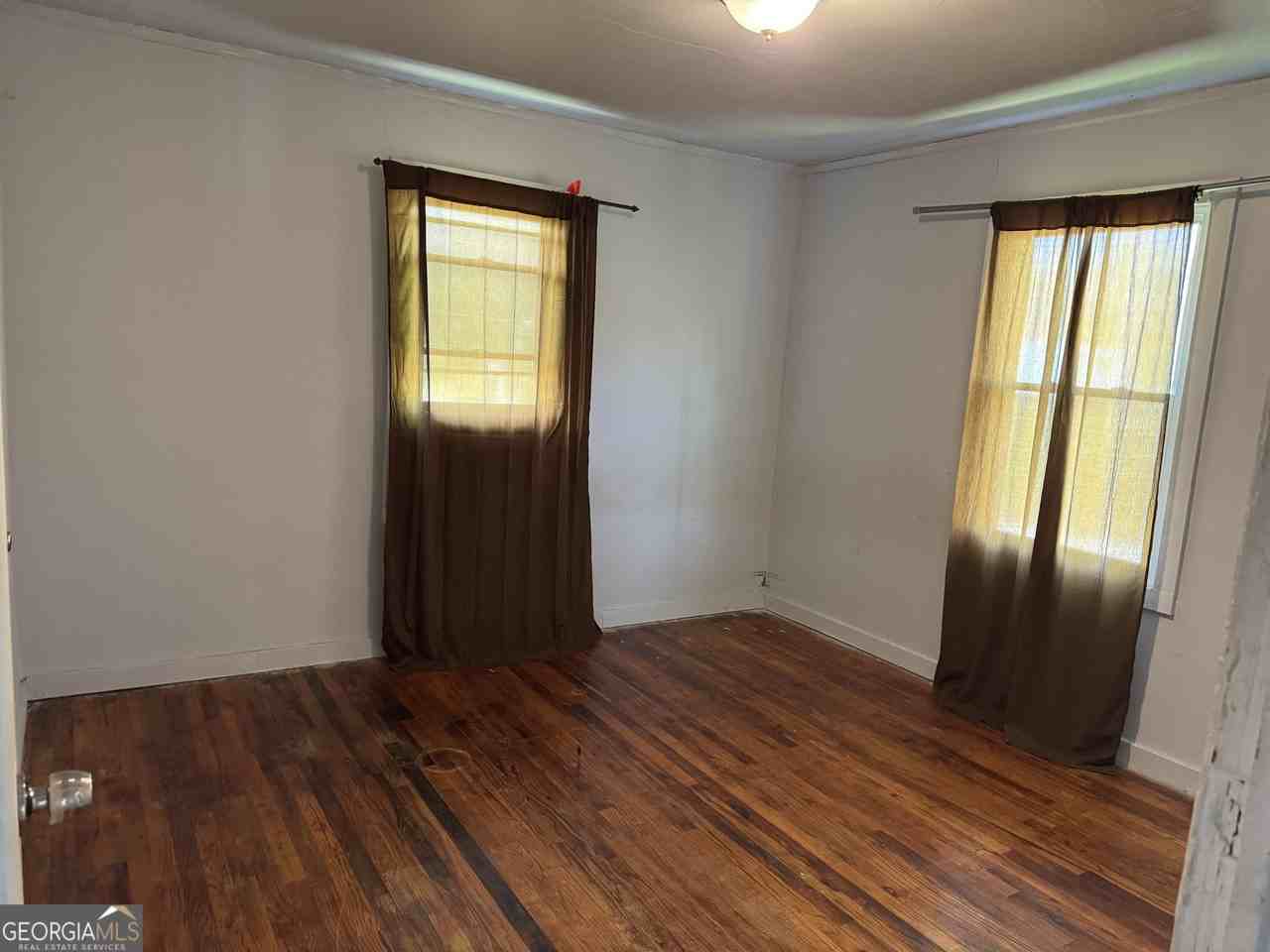 41 Hollis Hts - Photo 4 of 6