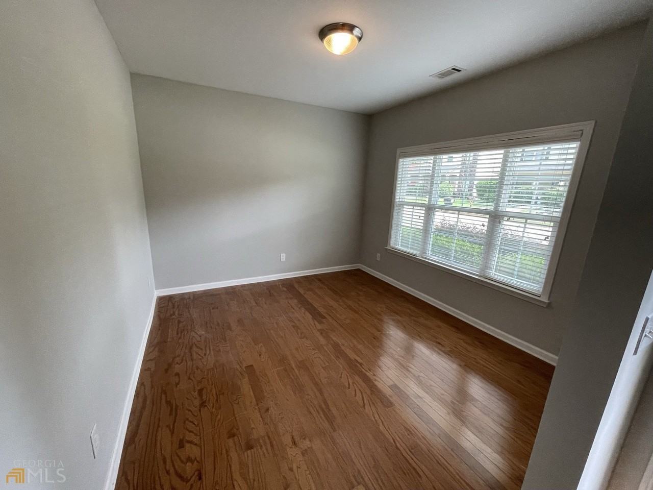 79 Covington Ter - Photo 4 of 24