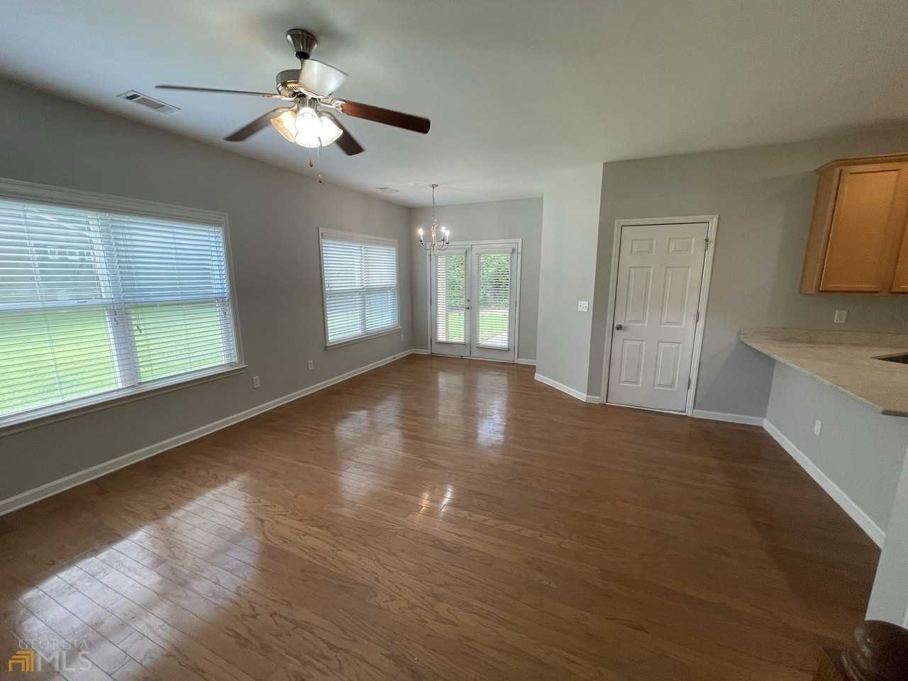 79 Covington Ter - Photo 5 of 24