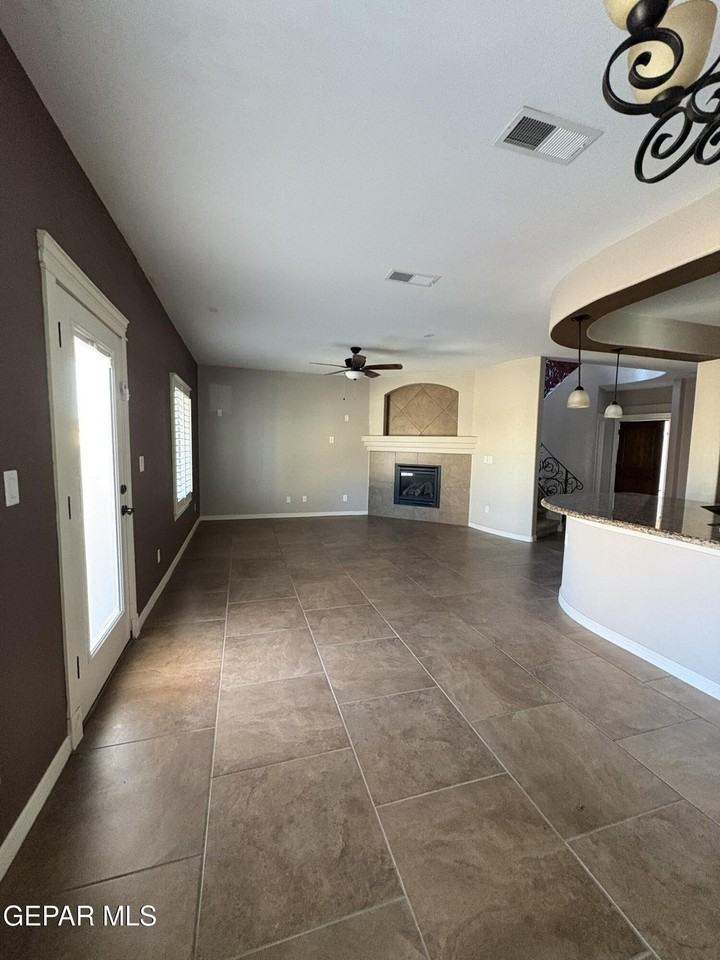 2837 Pasillo Rock Pl - Photo 6 of 28