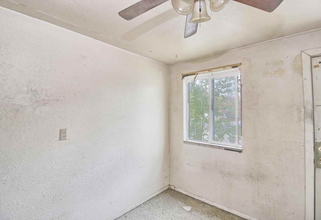 135 S 10th St Apt 6 #6 - Photo 5 of 6