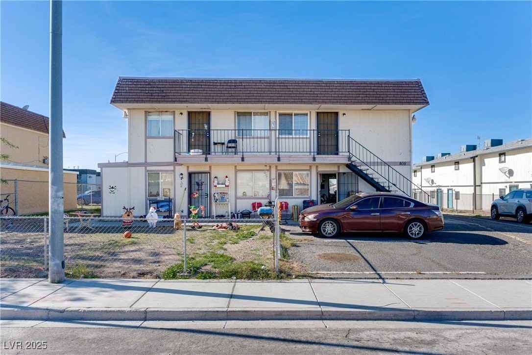 805 Palo Verde Dr #C - Photo 4 of 15