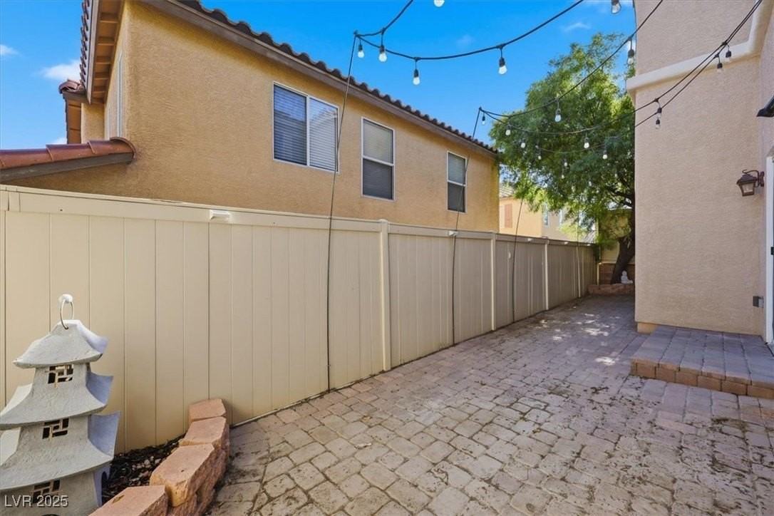 10457 Chrisman Ave - Photo 4 of 27