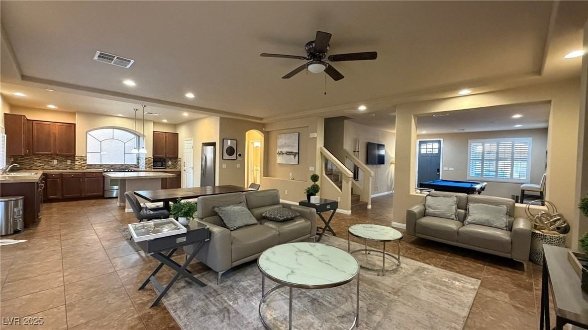 6451 Parrot Ridge Ct - Photo 5 of 42