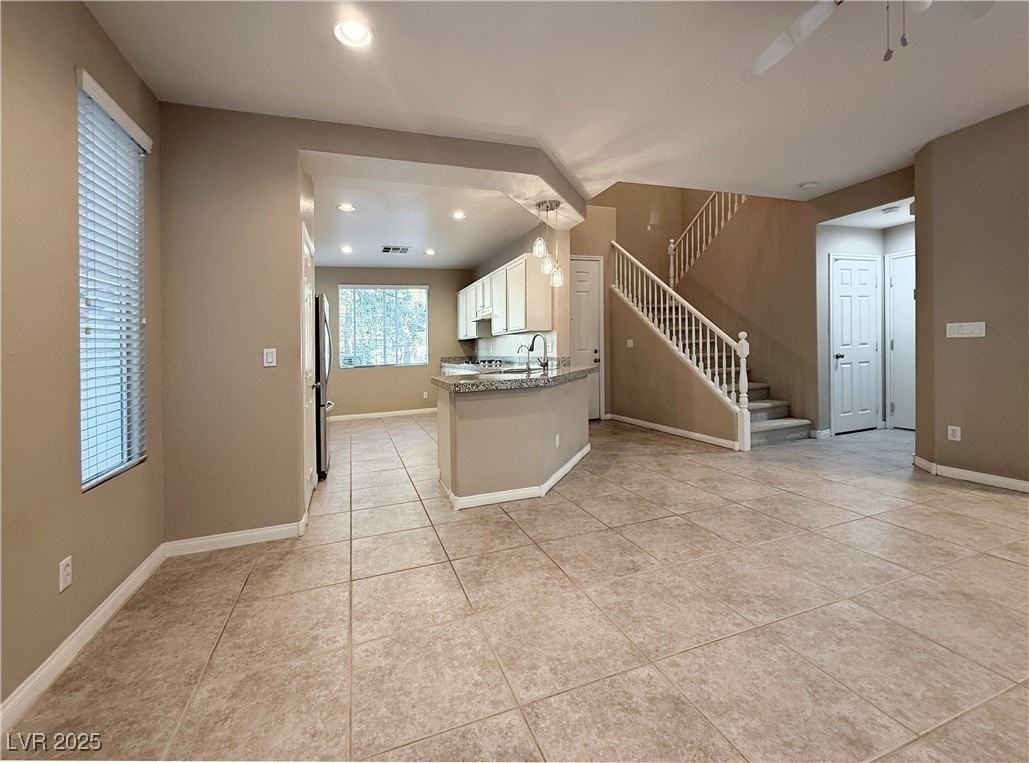 7673 French Springs St - Photo 3 of 34