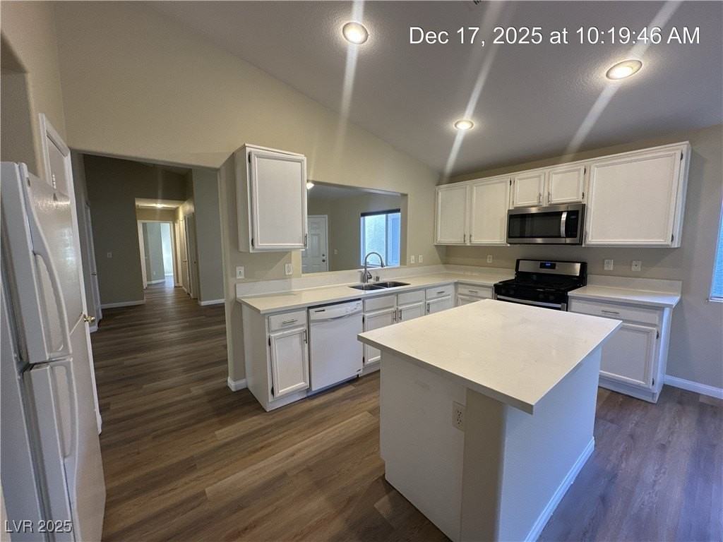 6009 Kitamaya St - Photo 7 of 35