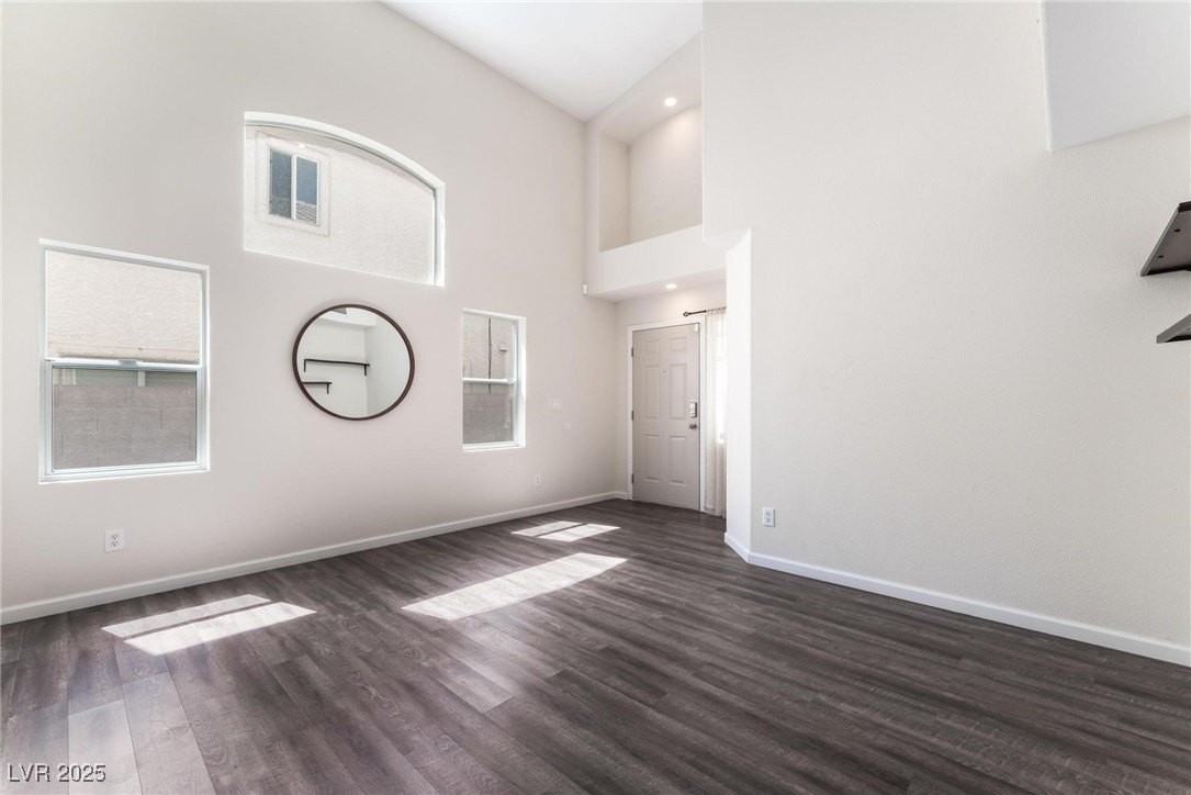 10436 Beachwalk Pl - Photo 7 of 33