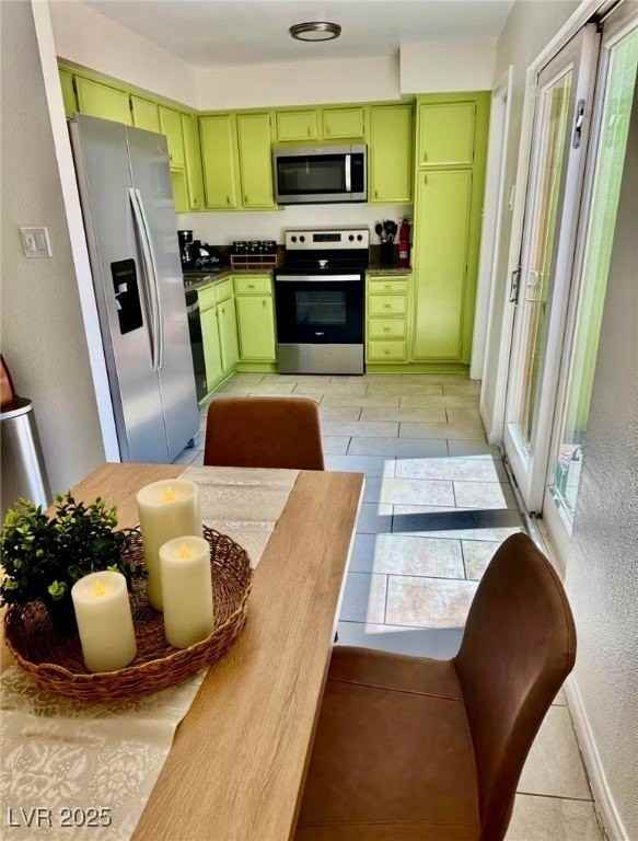 544 Oakbrook Ln - Photo 6 of 17