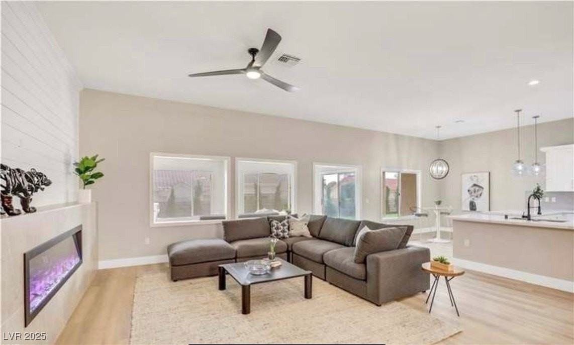 2608 Desert Sands Dr - Photo 7 of 34