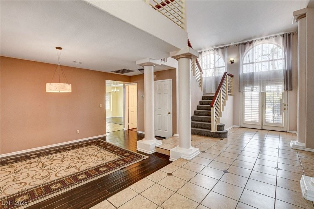 8344 Snowmass Dr - Photo 4 of 50