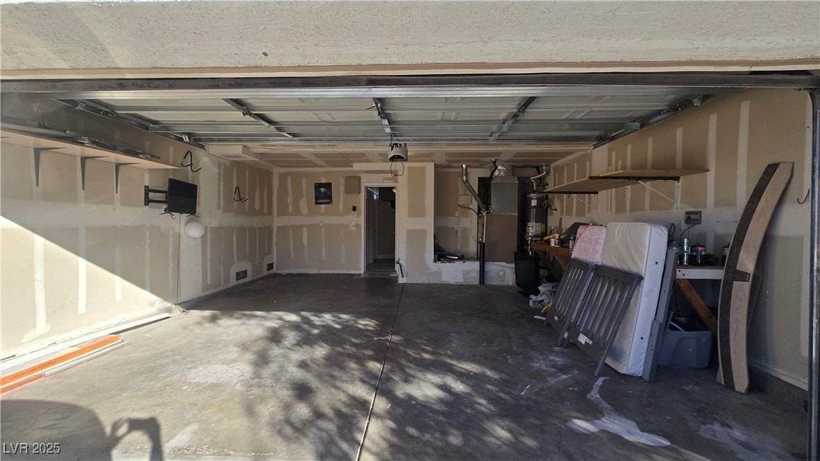 7308 Wandering St - Photo 4 of 36