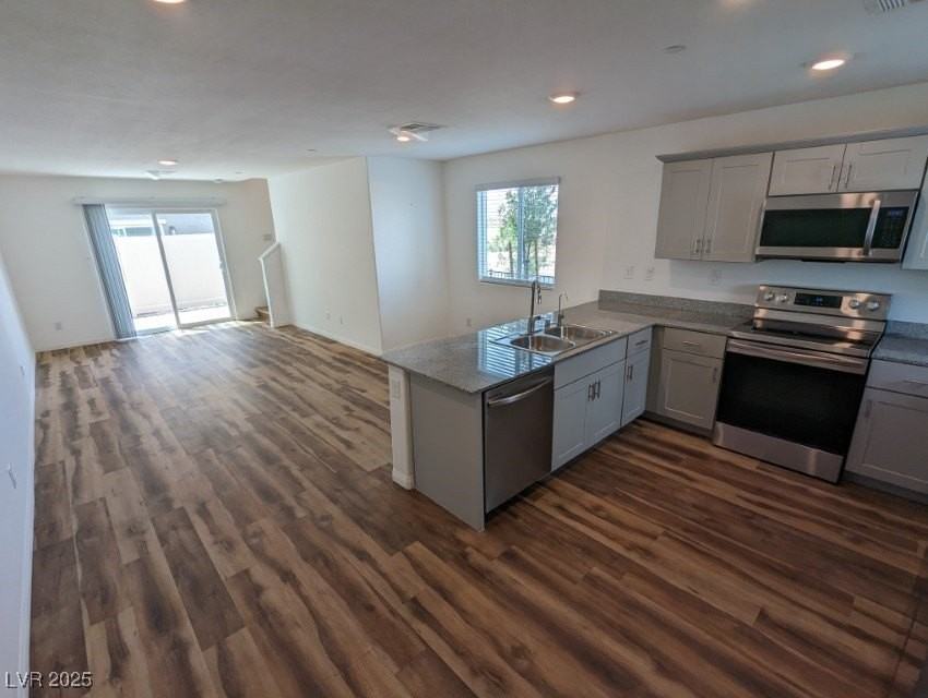 12103 Mojave Gold Rd #4 - Photo 4 of 30