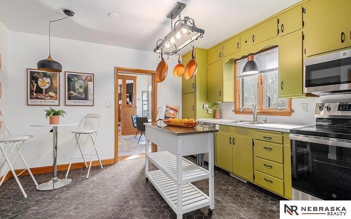 15010 Chandler Rd - Photo 4 of 27