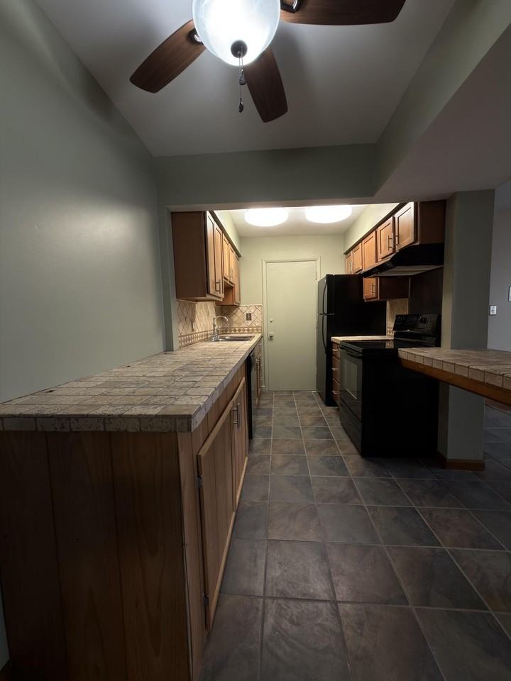 3911 Fort St Apt 114 #114 - Photo 5 of 15