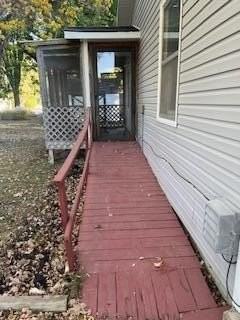 508 S Vine St - Photo 5 of 21