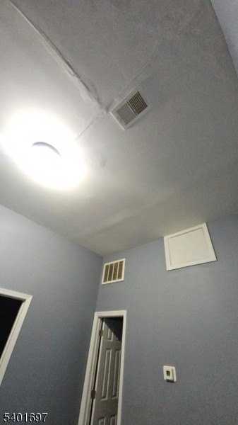 312 Broadway - Photo 6 of 7