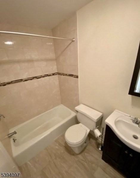 97 Walnut St #2B - Photo 7 of 9