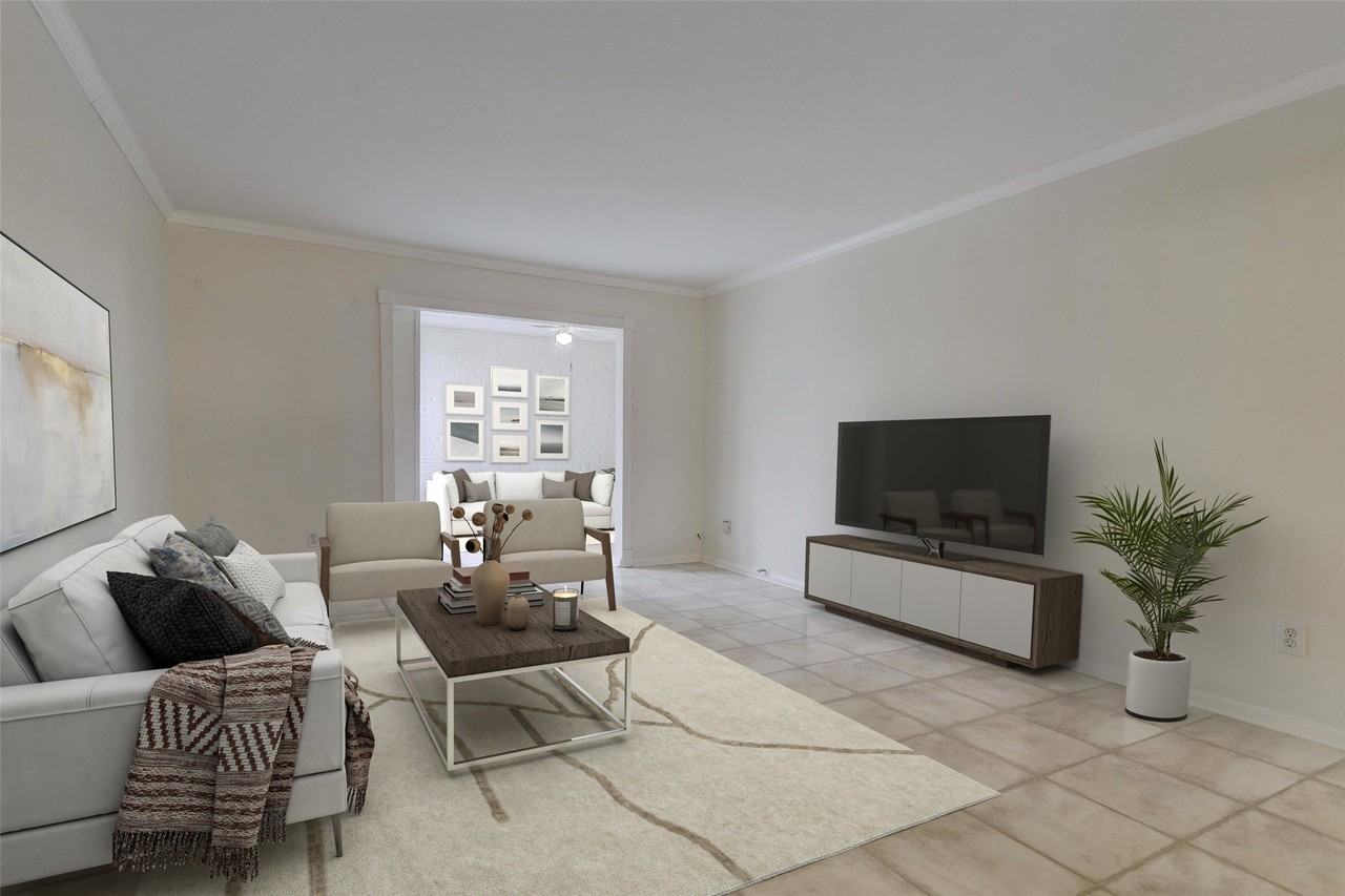 353 N Post Oak Ln #820 - Photo 3 of 24