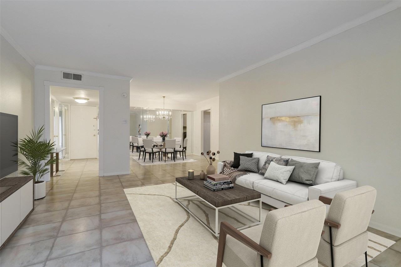 353 N Post Oak Ln #820 - Photo 5 of 24