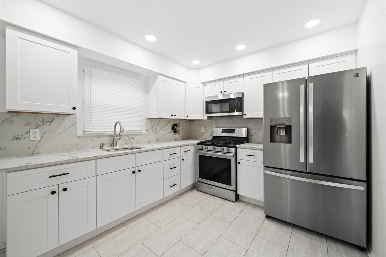 64 Isabella Ave #2 - Photo 6 of 14