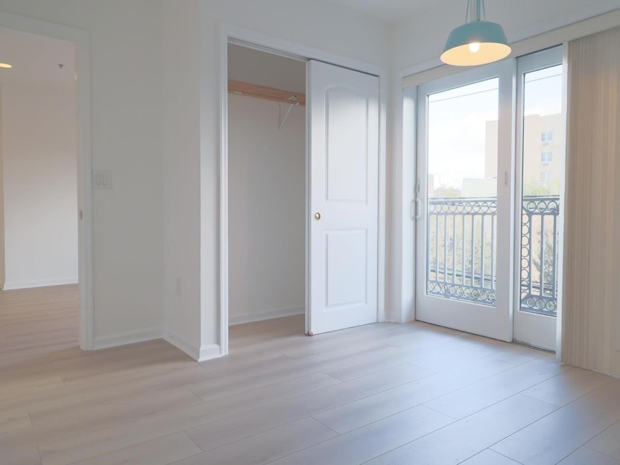 605 New York Ave #301 - Photo 7 of 13