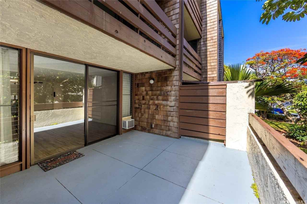 1015 Aoloa Pl Apt 210 #210 - Photo 7 of 17