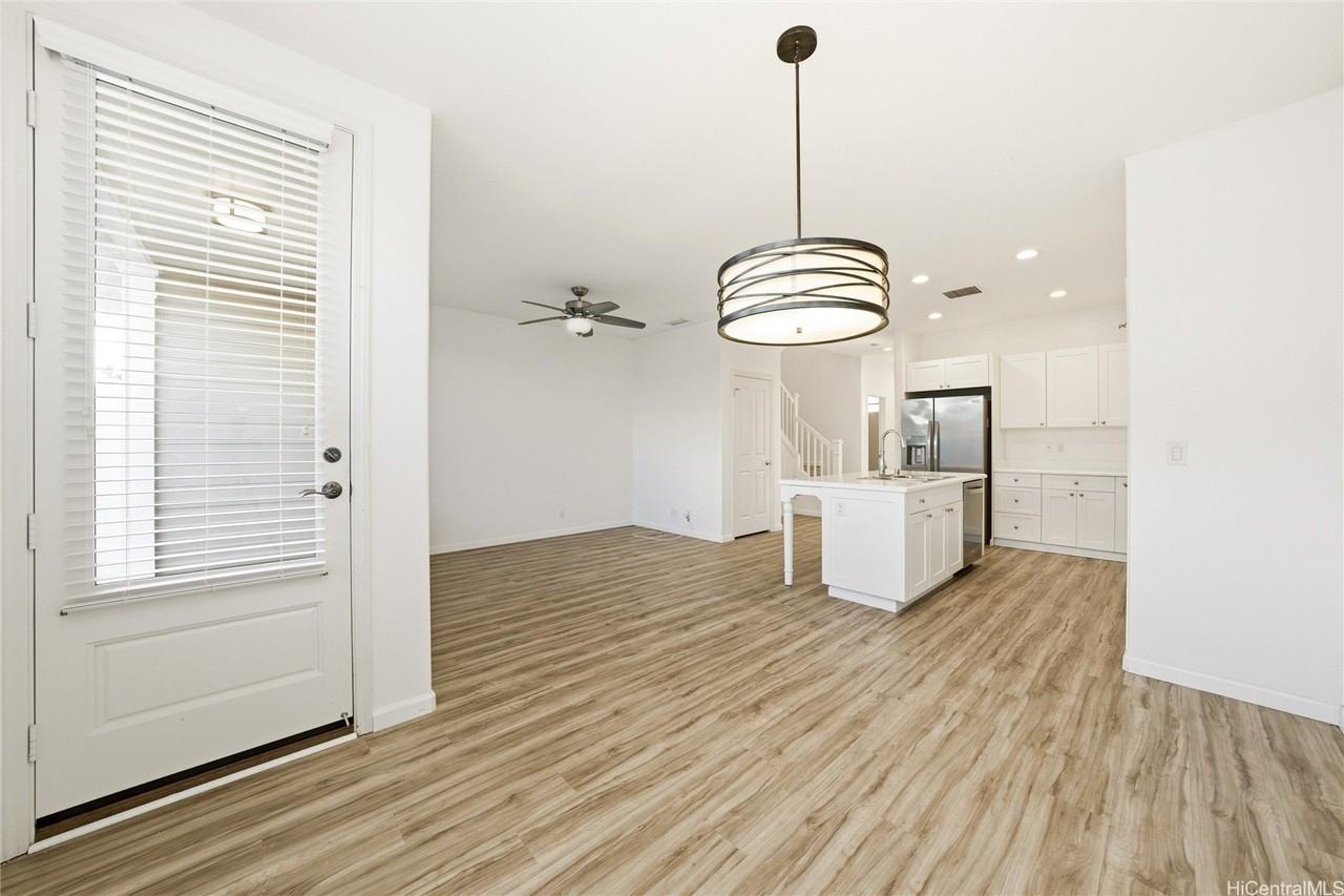 91-2220 Kaiwawalo St Unit 111104 #111104 - Photo 6 of 25